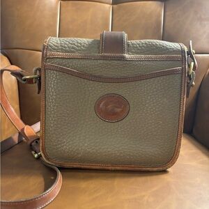 Vintage Dooney & Burke crossbody bag